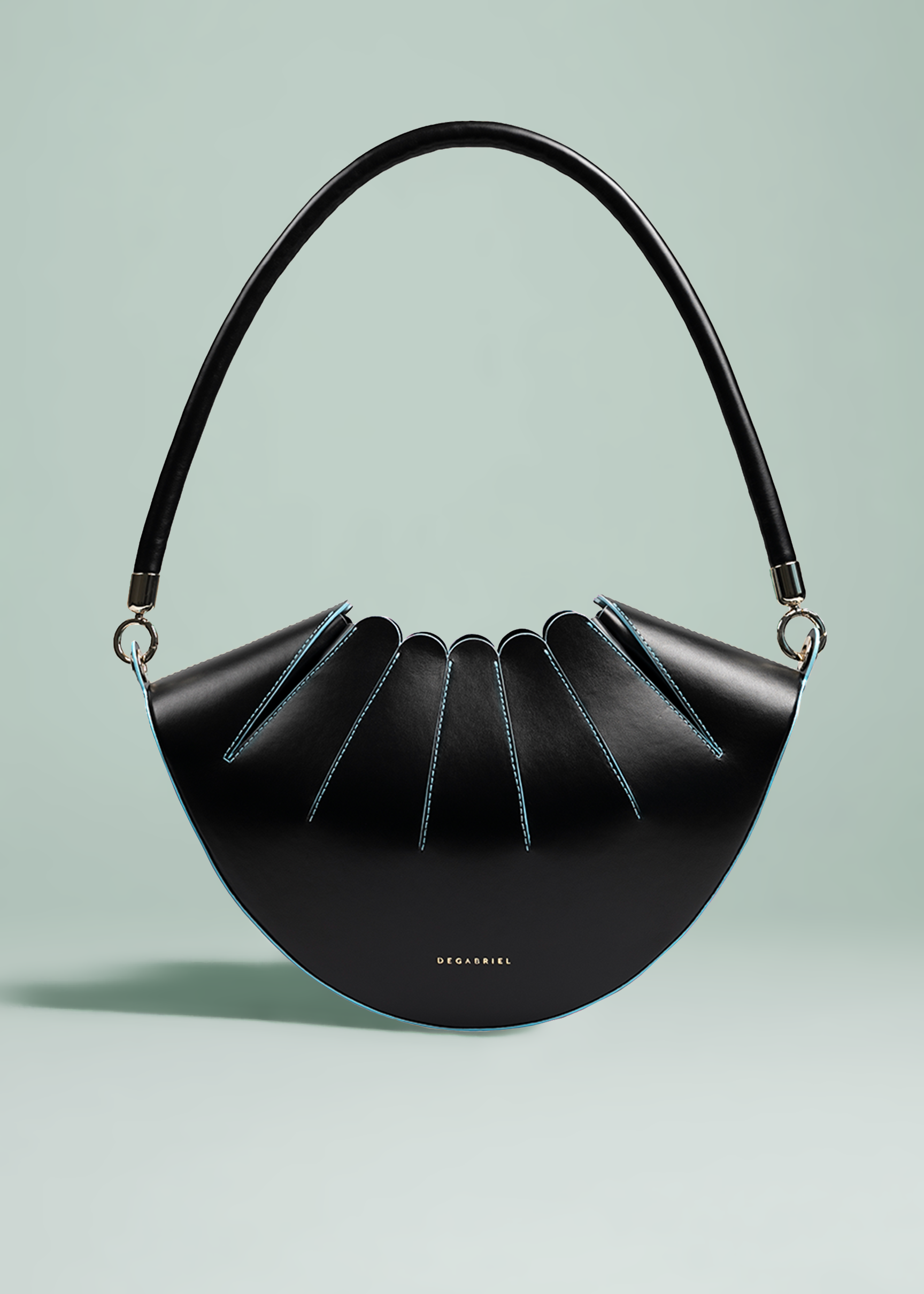 ame bag in black leather